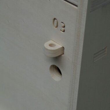 Meuble contre plaqué peuplier