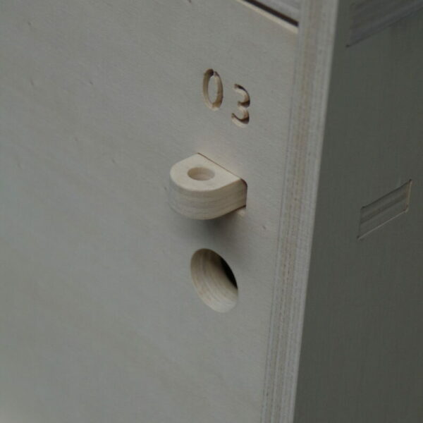 Meuble contre plaqué peuplier